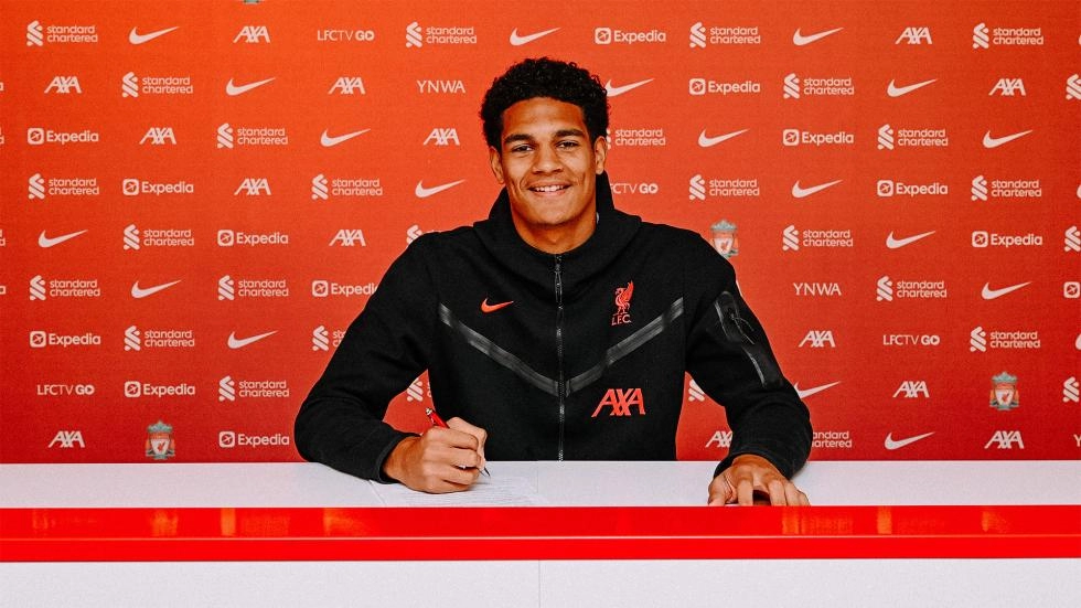 Done Deal: Liverpool agree deal to sign young defender ahead of the summer 1 Sportelo