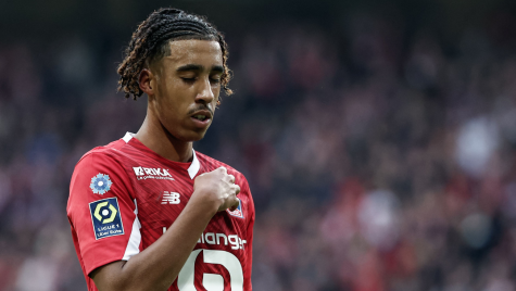 MONDAY MORNING TRANSFER: Man Utd ‘open talks’ with French wonderkid as Everton refuse to drop £70m transfer fee for top target MANCHESTER UNITED have "made contact" with Lille over the signing of defender Leny Yoro, according to reports. Erik ten Hag's men saw a £35million bid rejected by Everton for centre-back Jarrad Branthwaite earlier this month. And the Toffees appear to be holding firm with their £70m valuation of the Englishman - who made Gareth Southgate's provisional squad for Euro 2024 but ultimately failed to make the final cut. According to Sky Sports, Man Utd will not make another attempt to sign Branthwaite, 21, unless they are given assurances by Everton that they are willing to negotiate on the £70m fee. The Red Devils are now looking at alternative options as they try to avoid a lengthy saga involving Branthwaite. Frenchman Yoro, 18, is one of those at the front of the queue after an impressive season with Lille. The talented youngster made his debut for the Ligue 1 club just one day after his 16th birthday. He has already racked up 60 first-team games and broken through into France's U21 side. Yoro is also expected to feature for his country at their home Olympic Games this summer. Man Utd are in need of reinforcements at centre-half after Raphael Varane was released at the end of his contract. Victor Lindelof is also being linked with a move away as Fenerbahce monitor him closely. Ten Hag's side conceded 58 goals in the Premier League last season - seven more than Branthwaite's Everton despite finishing seven places higher. Speculation over a change in manager was quashed two weeks ago following Man Utd's triumph in the FA Cup final against rivals Manchester City. 4 Sportelo